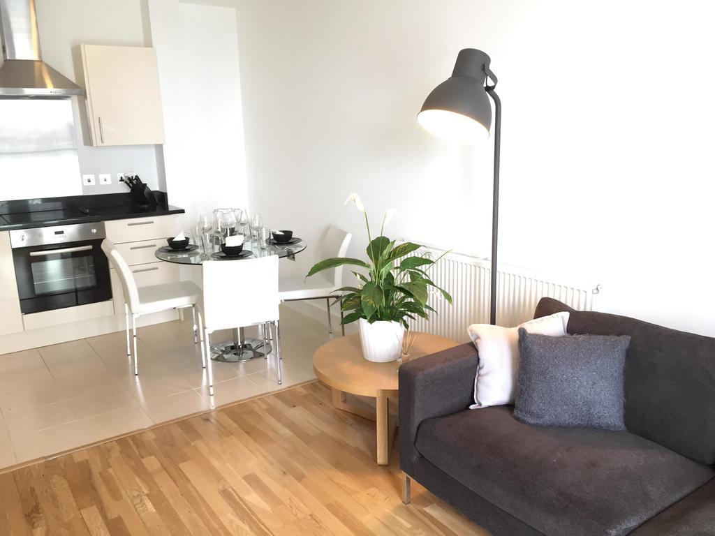 Olympic One Eighty Apartment Илфорд Стая снимка
