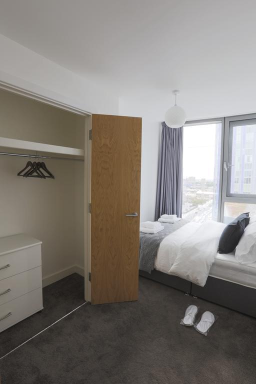 Olympic One Eighty Apartment Илфорд Стая снимка