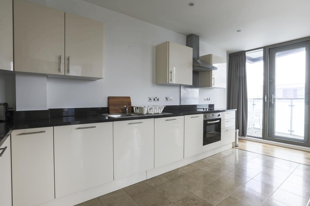 Olympic One Eighty Apartment Илфорд Стая снимка