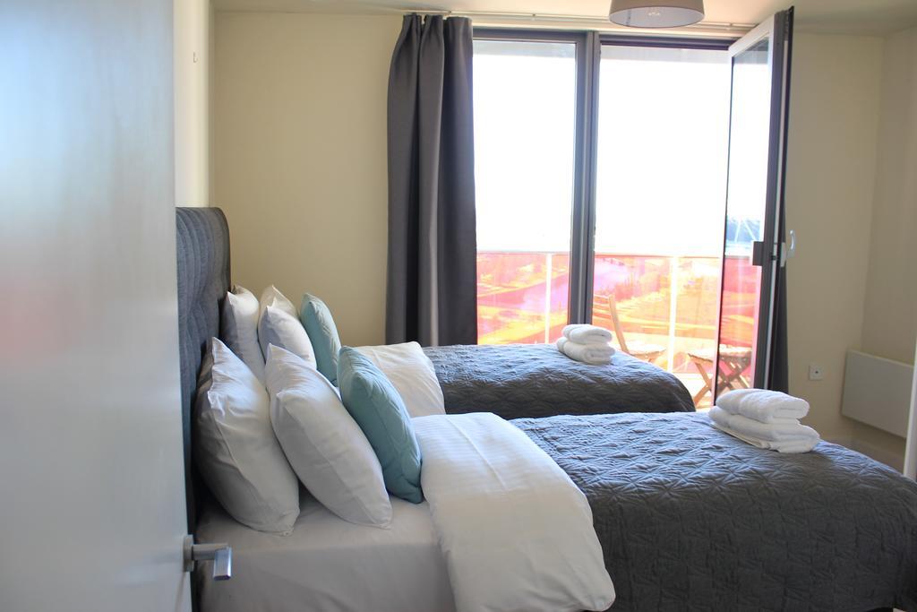 Olympic One Eighty Apartment Илфорд Екстериор снимка